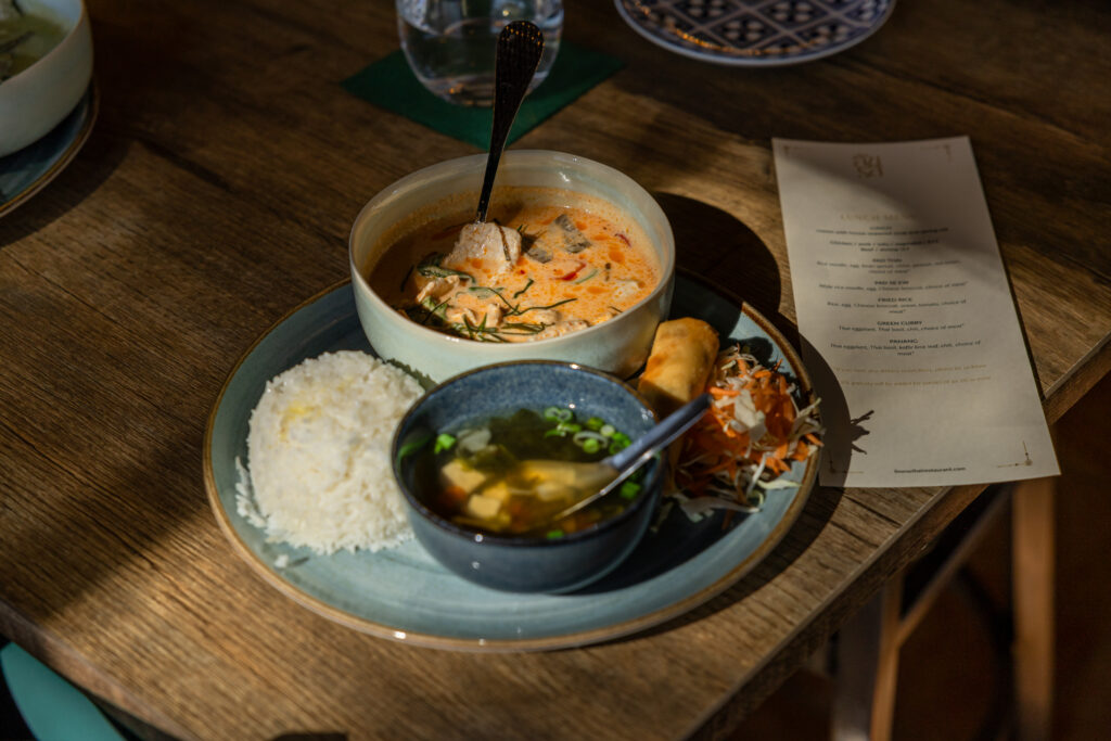 A Guide to Popular Thai Food for Americans